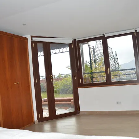 Con Vista Apartment Palermo