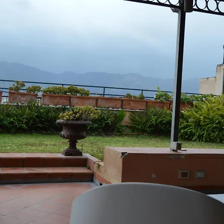 Con Vista *