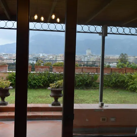 Con Vista Apartment *